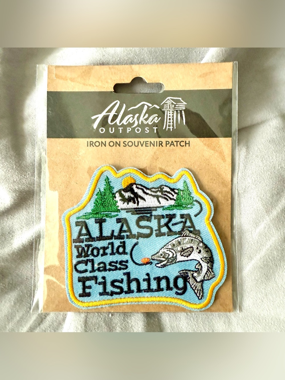 ⛰️ ALASKA World Class Fishing OUTPOST IRONON SOUVENIR PATCH retro embroidery NIP